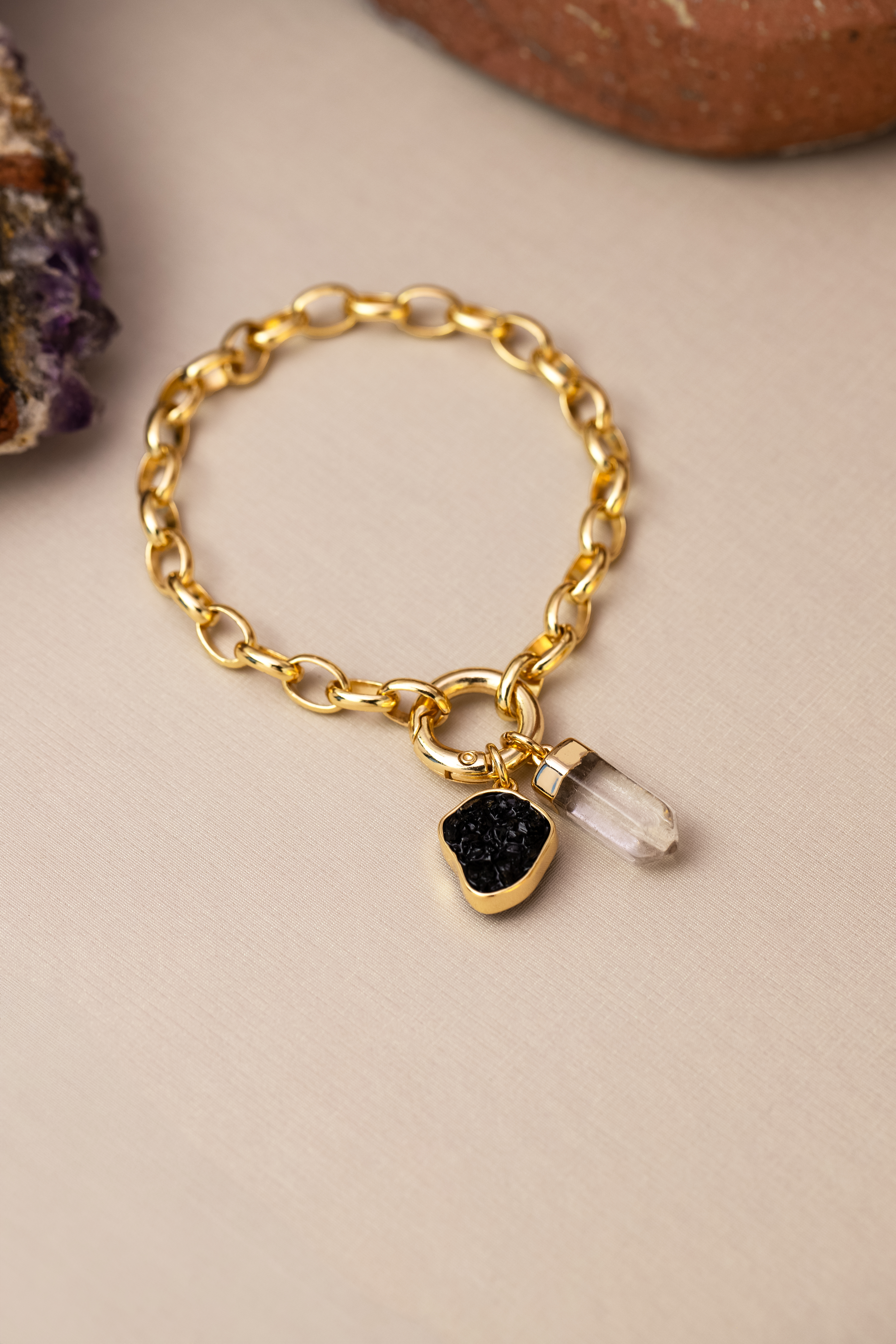 ARMBAND